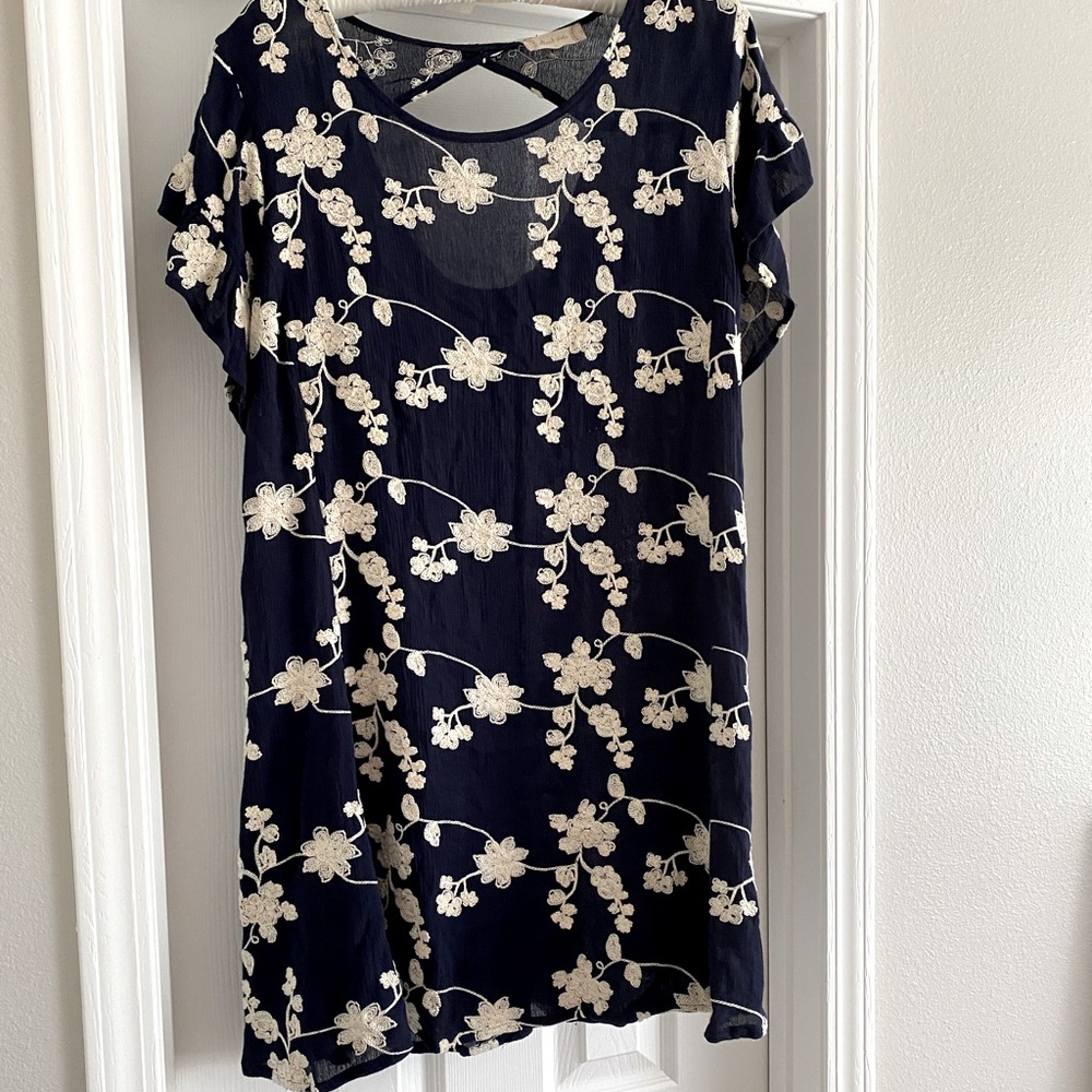 Navy and cream shift dress. Size L